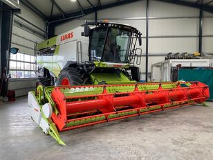 Claas Lexion 6800 forage harvester