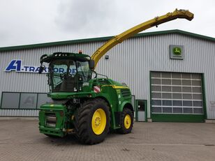 new John Deere 8300I forage harvester