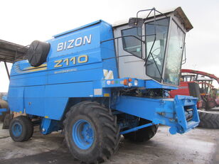 Bizon BS Z110 grain harvester
