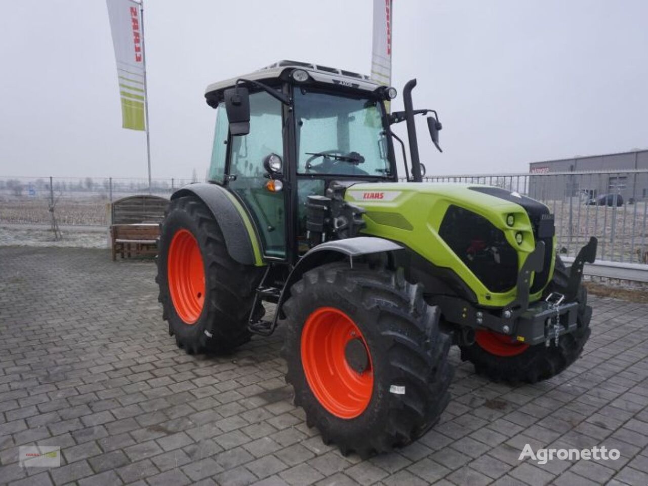 new Claas AXOS 240 ADVANCED CLAAS TRAKTO wheel tractor