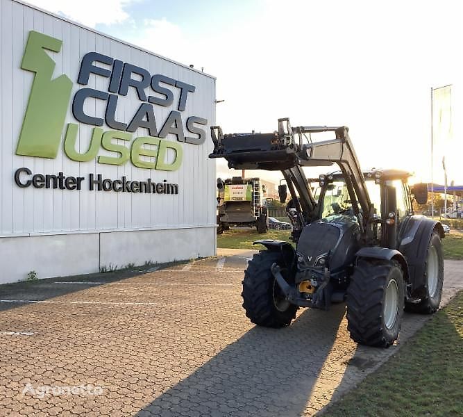 Valtra N 174 wheel tractor