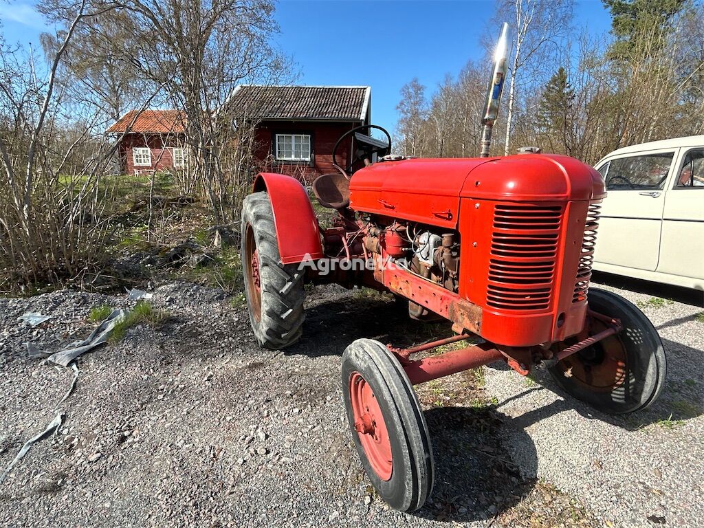 Volvo T 22 wheel tractor